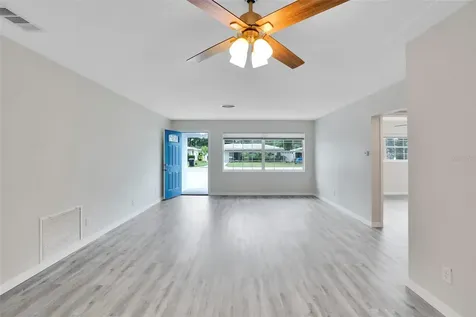4550 16th Avenue N St Petersburg FL 33713