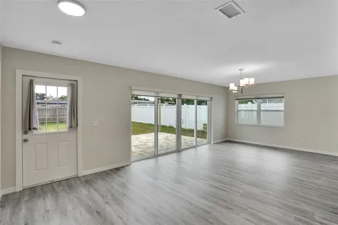4550 16th Avenue N St Petersburg FL 33713