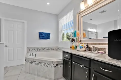 3200 Pinenut Drive Apopka FL 32712