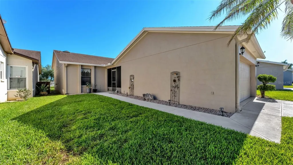 3986 Jaclyns Jetty Winter Haven FL 33884