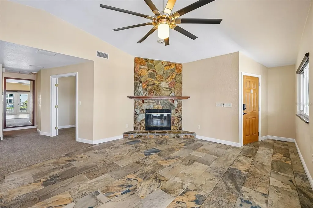 300 90th Avenue NE St Petersburg FL 33702