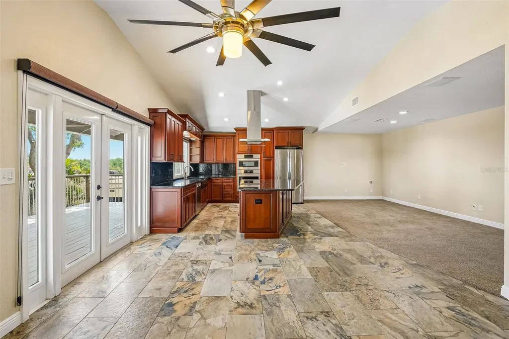 300 90th Avenue NE St Petersburg FL 33702