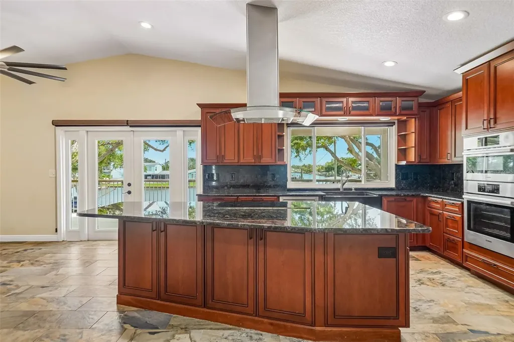 300 90th Avenue NE St Petersburg FL 33702