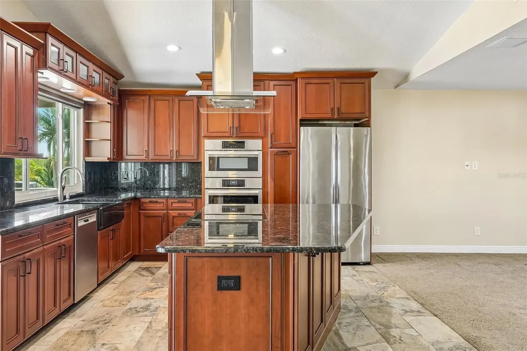 300 90th Avenue NE St Petersburg FL 33702