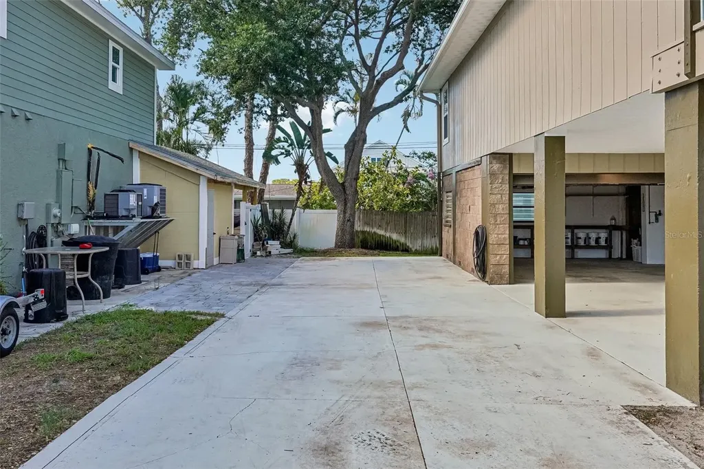 300 90th Avenue NE St Petersburg FL 33702