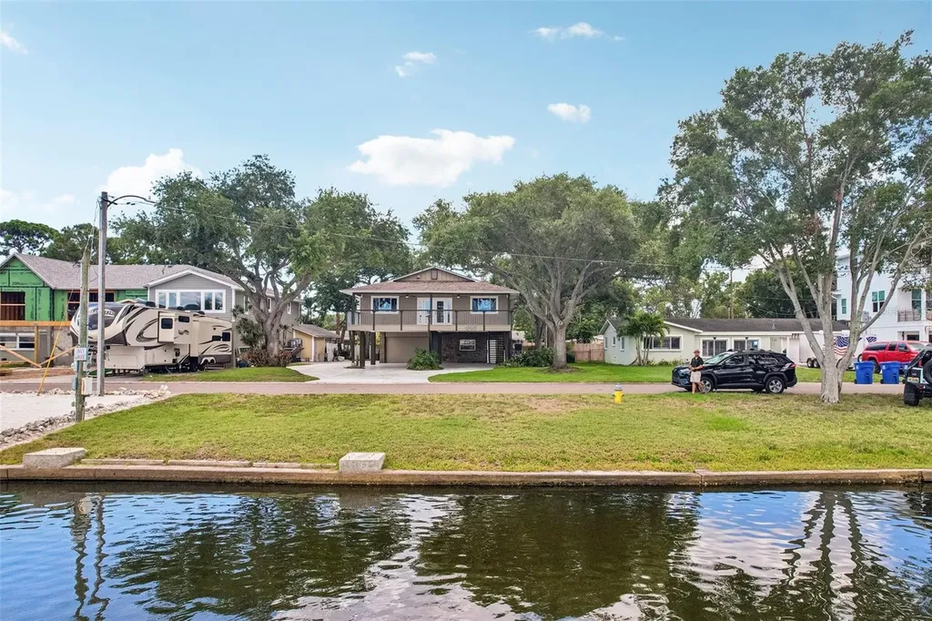 300 90th Avenue NE St Petersburg FL 33702