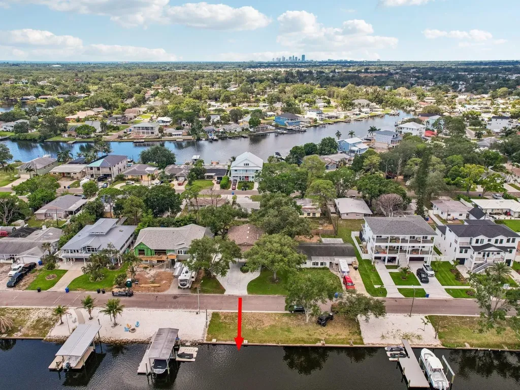 300 90th Avenue NE St Petersburg FL 33702