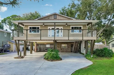 300 90th Avenue NE St Petersburg FL 33702