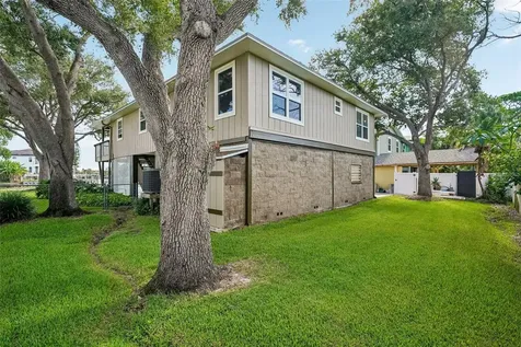 300 90th Avenue NE St Petersburg FL 33702