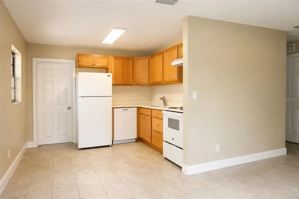 9412 N Elmer Street Tampa FL 33612