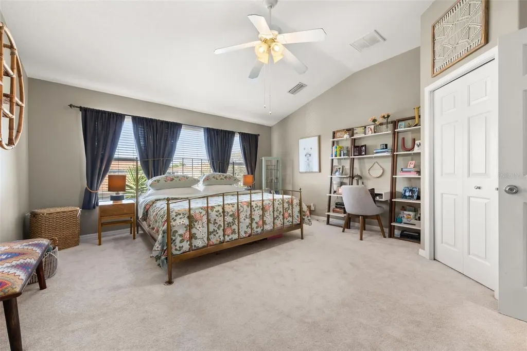 5357 60th Avenue N St Petersburg FL 33709