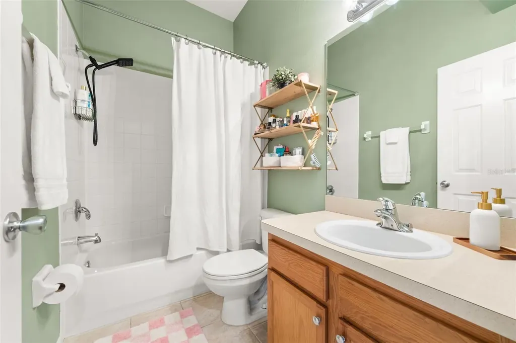 5357 60th Avenue N St Petersburg FL 33709
