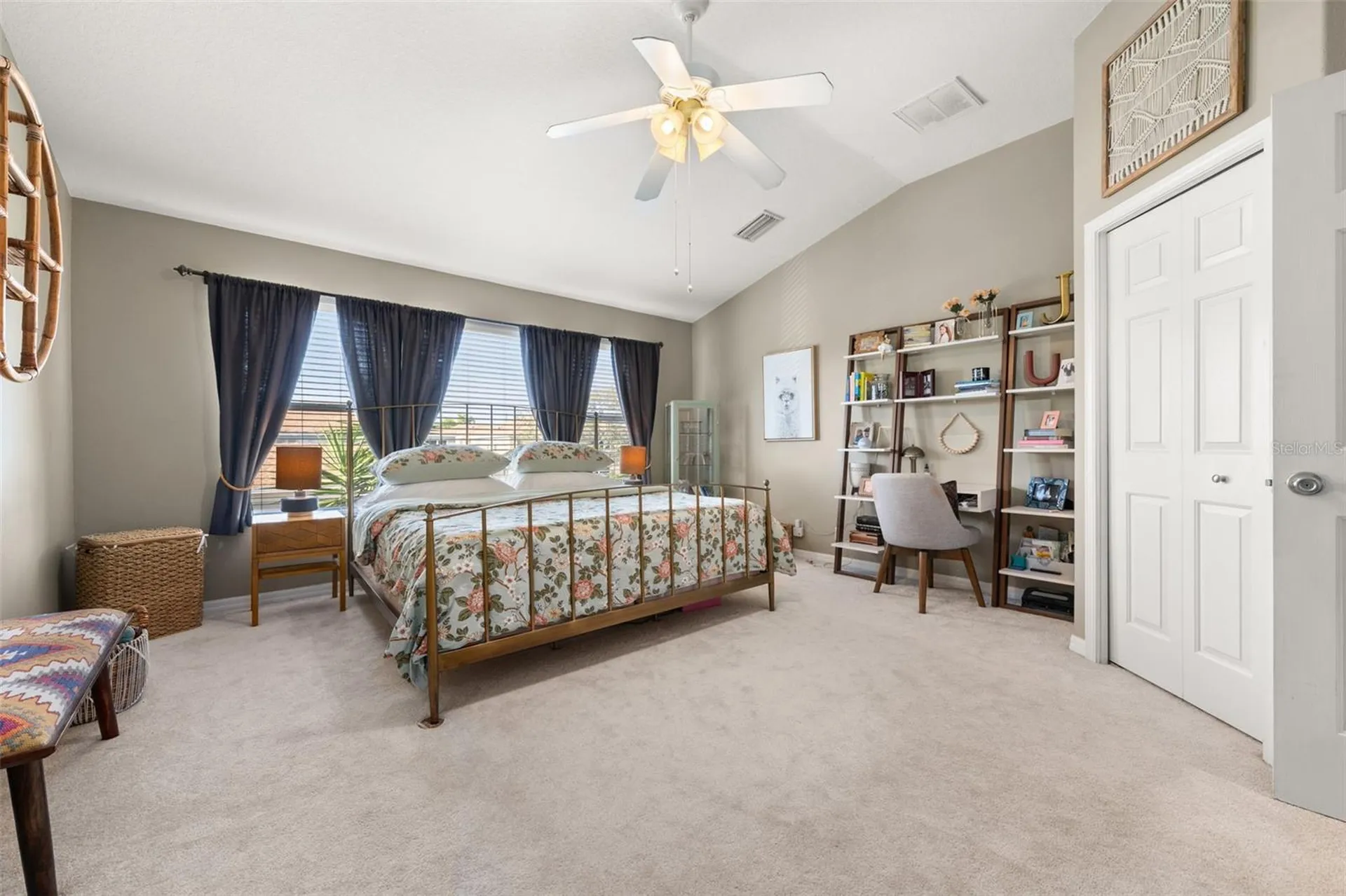 5357 60th Avenue N St Petersburg FL 33709