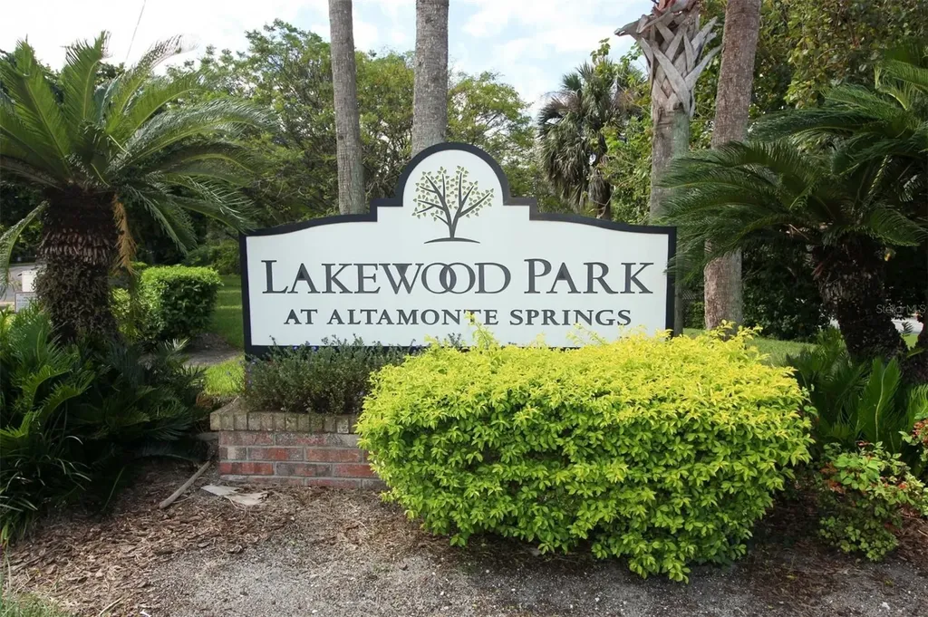 345 Forestway Circle Altamonte Springs FL 32701
