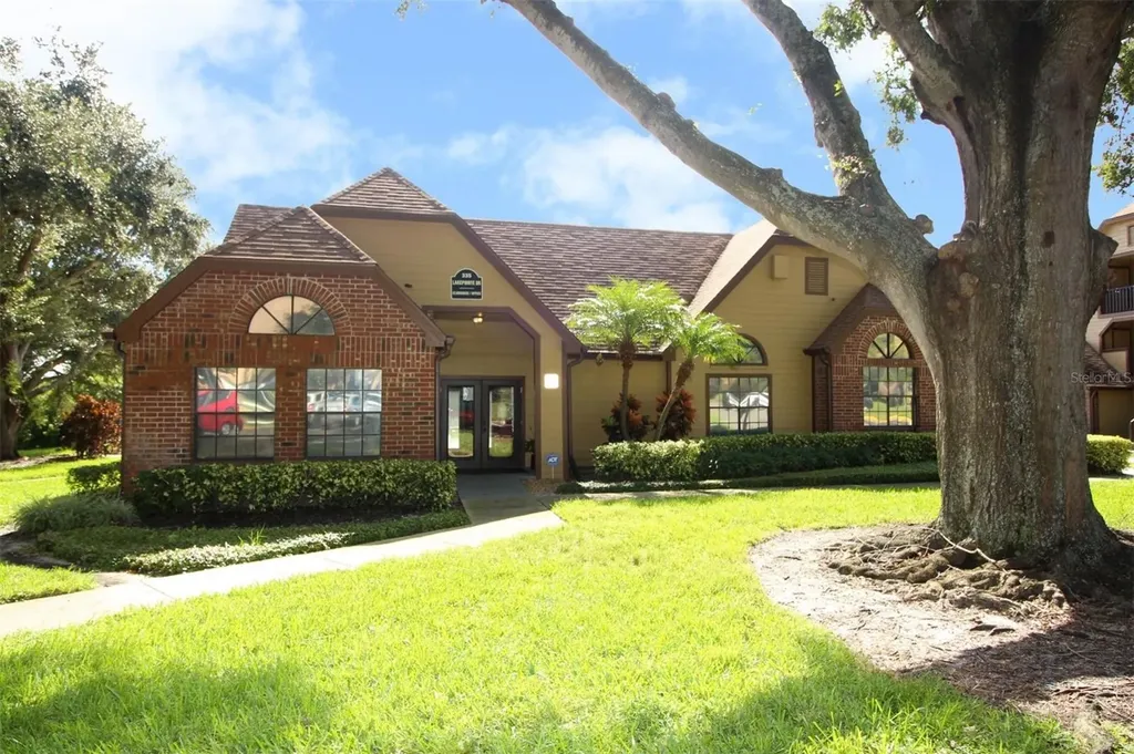 345 Forestway Circle Altamonte Springs FL 32701