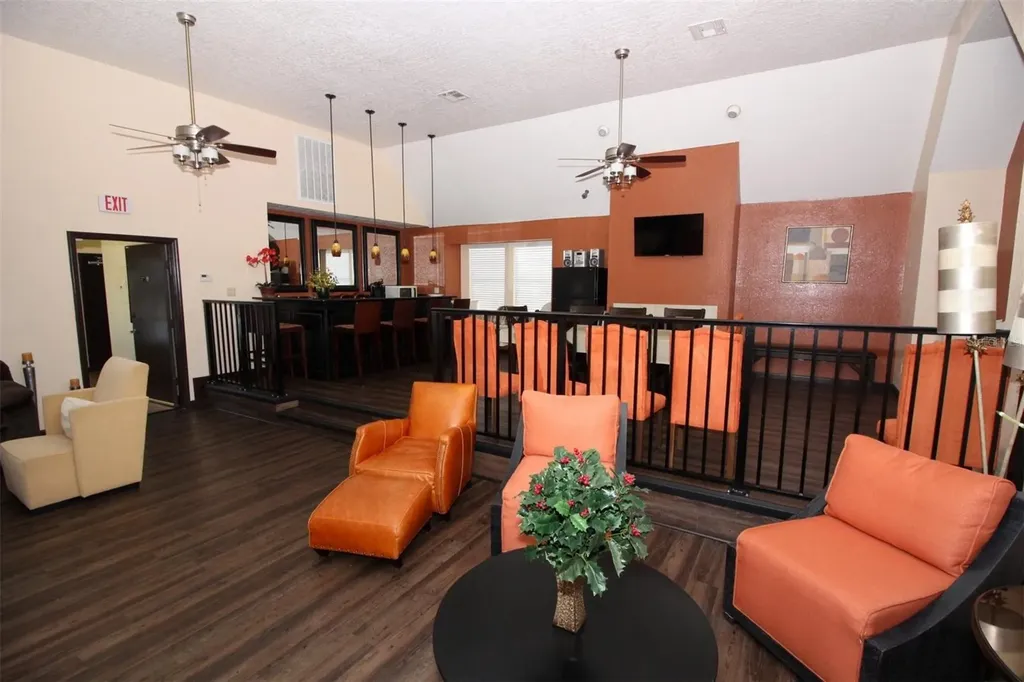 345 Forestway Circle Altamonte Springs FL 32701