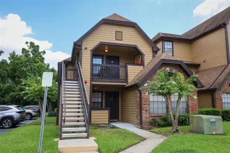 345 Forestway Circle Altamonte Springs FL 32701