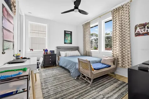 1717 Massachusetts Avenue NE St Petersburg FL 33703