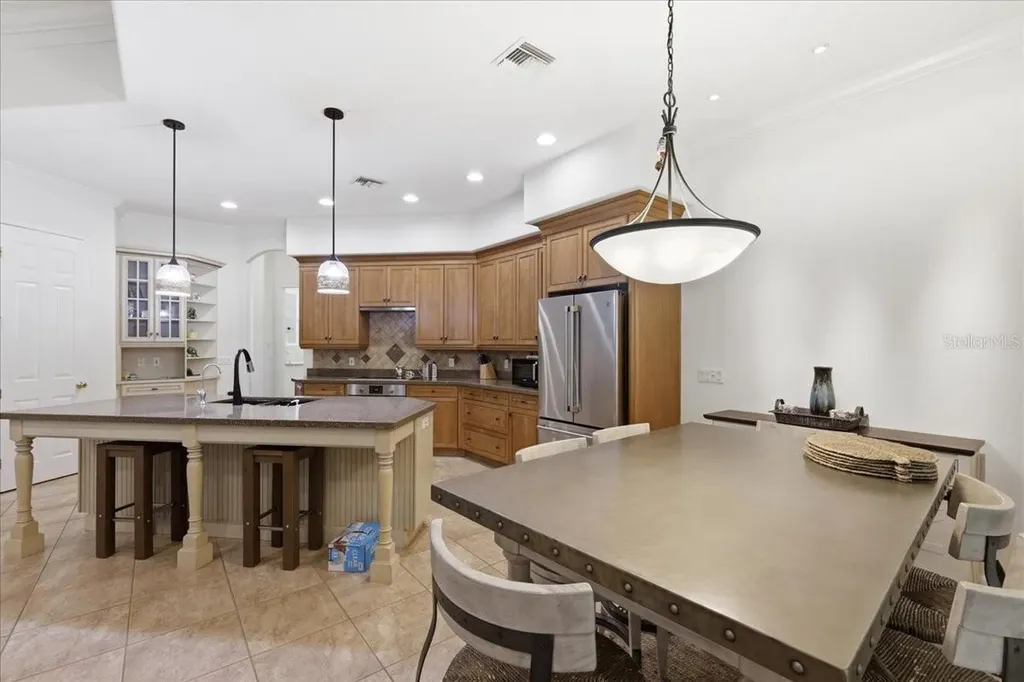 6124 Foxfield Court Windermere FL 34786