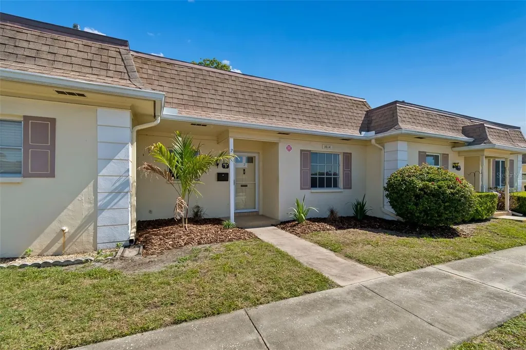 1614 S Lake Avenue Clearwater FL 33756