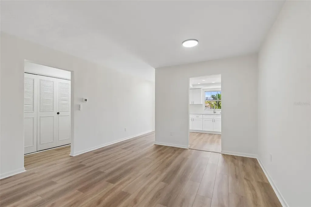 1614 S Lake Avenue Clearwater FL 33756