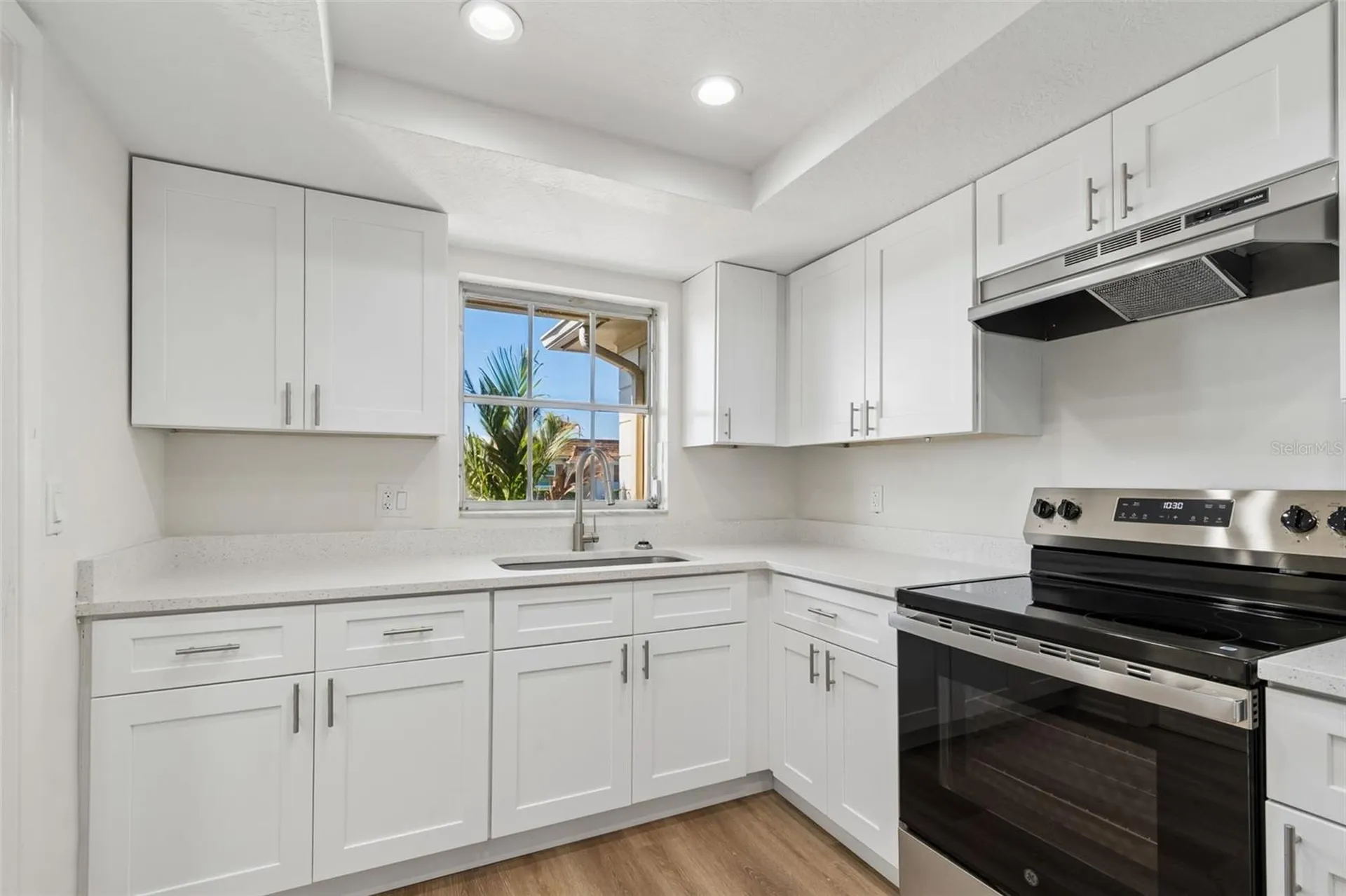 1614 S Lake Avenue Clearwater FL 33756