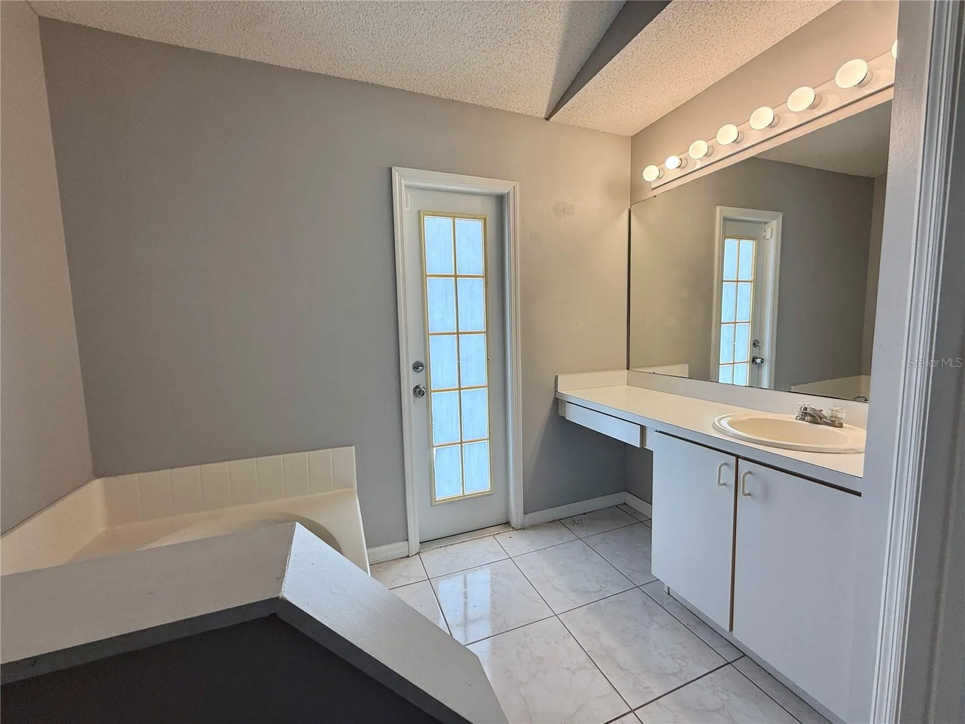 220 Canterbury Court Kissimmee FL 34758