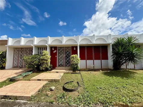 T-10 Mckinley Guaynabo PR 00969