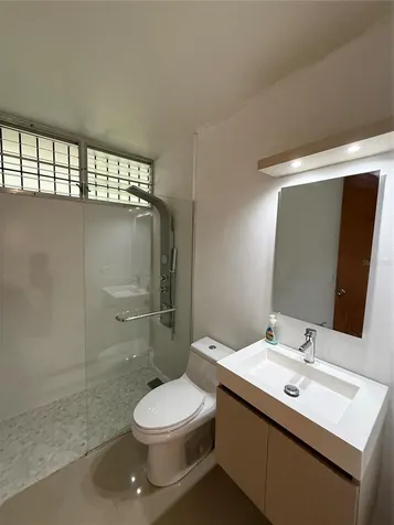 T-10 Mckinley Guaynabo PR 00969