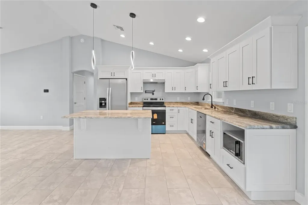 11751 NE 108th Street Archer FL 32618