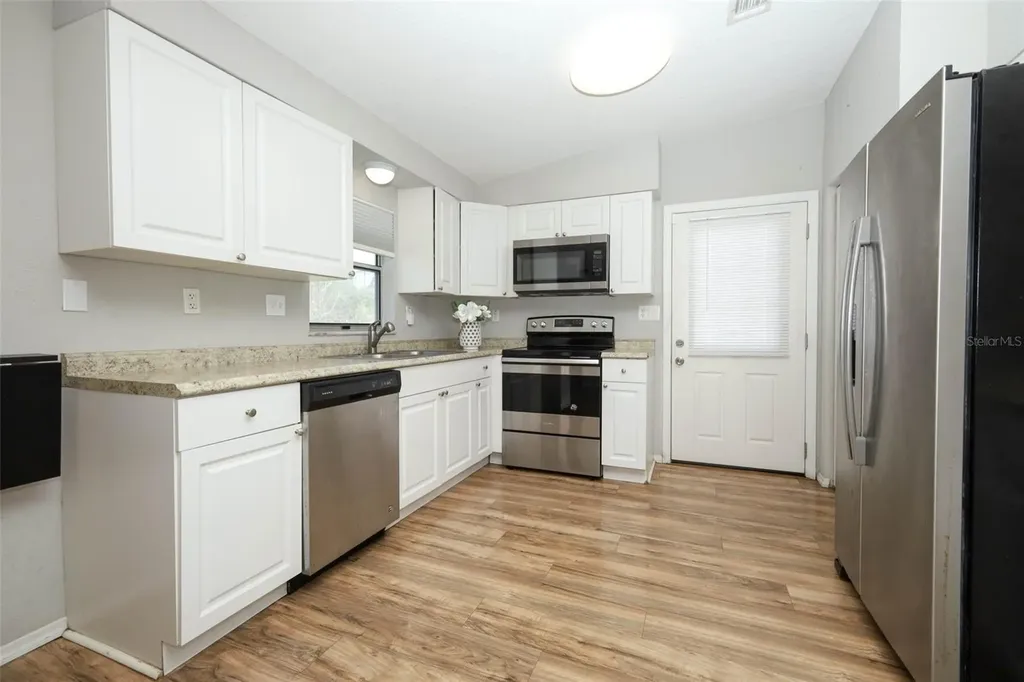2416 Tamarind Drive Edgewater FL 32141