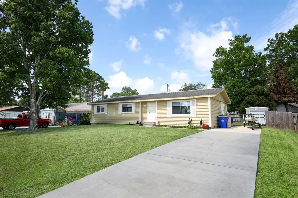 2416 Tamarind Drive Edgewater FL 32141