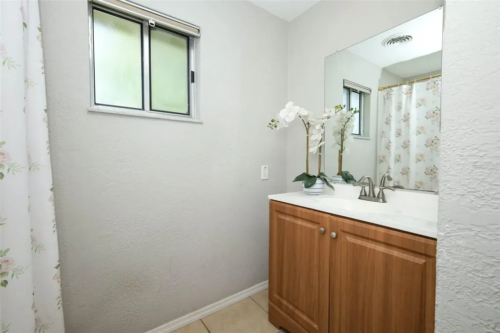 2416 Tamarind Drive Edgewater FL 32141