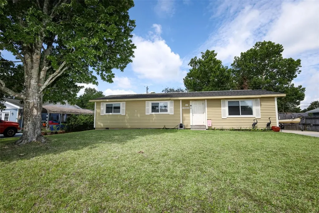 2416 Tamarind Drive Edgewater FL 32141