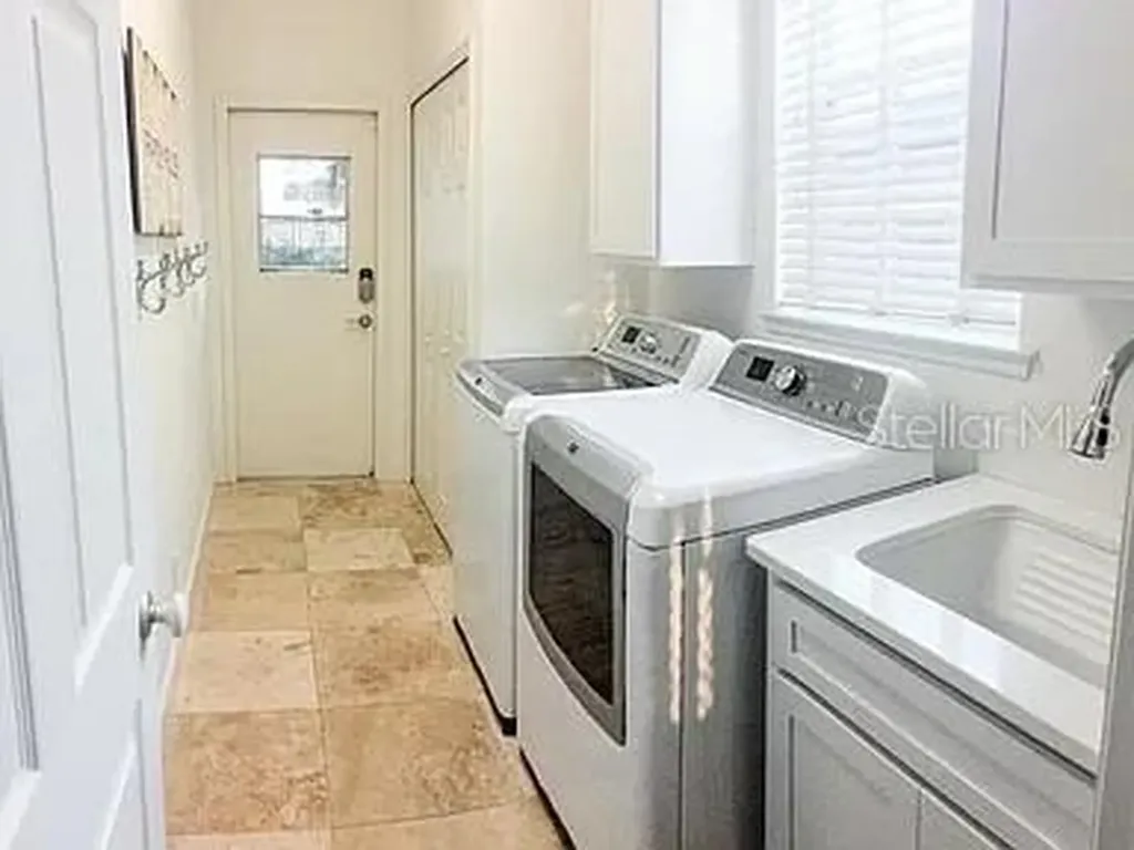 250 Killarney Winter Park FL 32789
