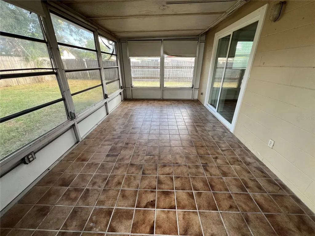 1014 Stonefence Way Tarpon Springs FL 34689