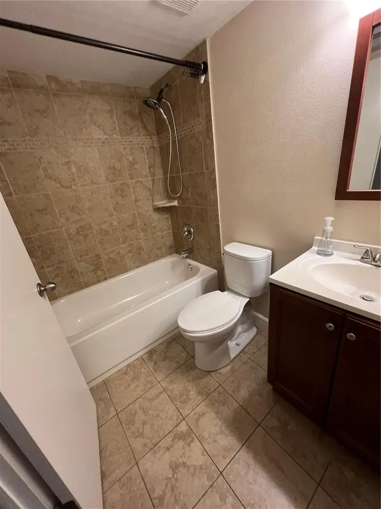 1014 Stonefence Way Tarpon Springs FL 34689
