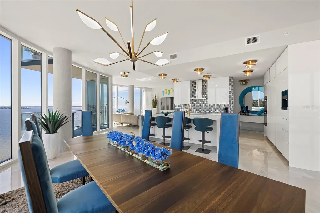2900 W Bay To Bay Boulevard Tampa FL 33629