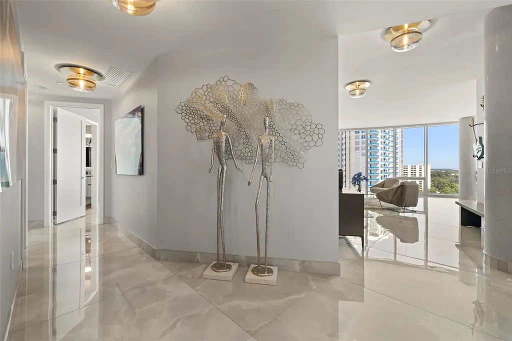 2900 W Bay To Bay Boulevard Tampa FL 33629