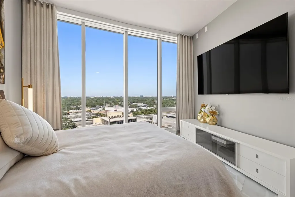 2900 W Bay To Bay Boulevard Tampa FL 33629