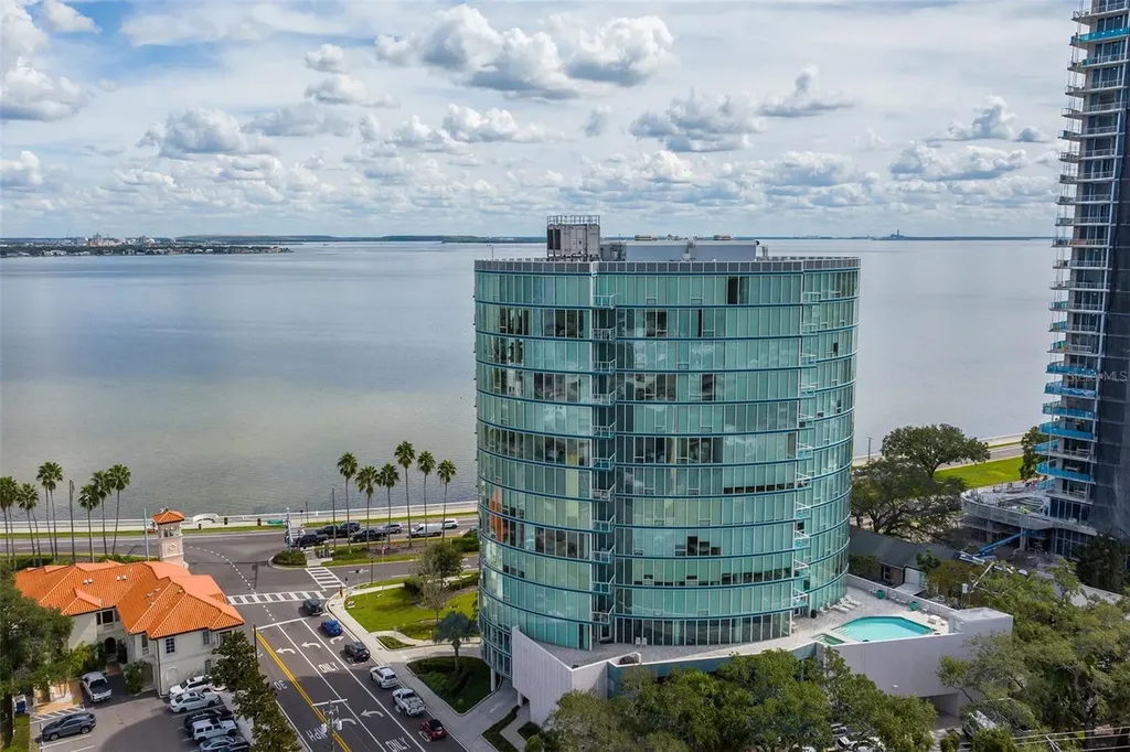 2900 W Bay To Bay Boulevard Tampa FL 33629
