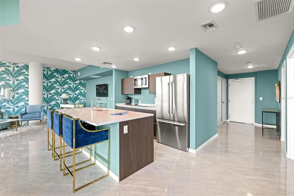 2900 W Bay To Bay Boulevard Tampa FL 33629
