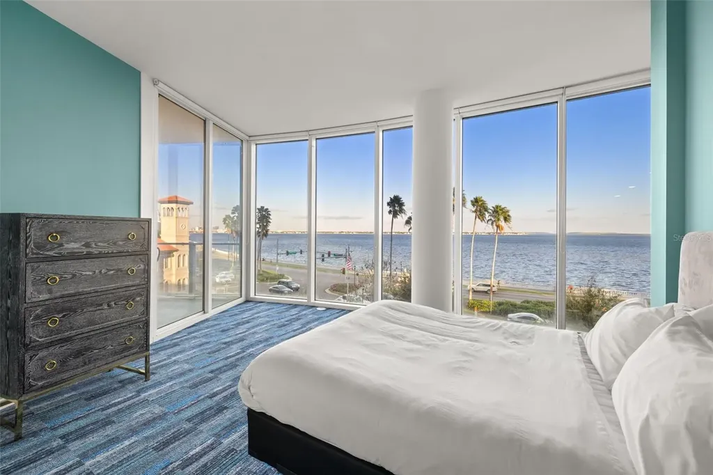2900 W Bay To Bay Boulevard Tampa FL 33629