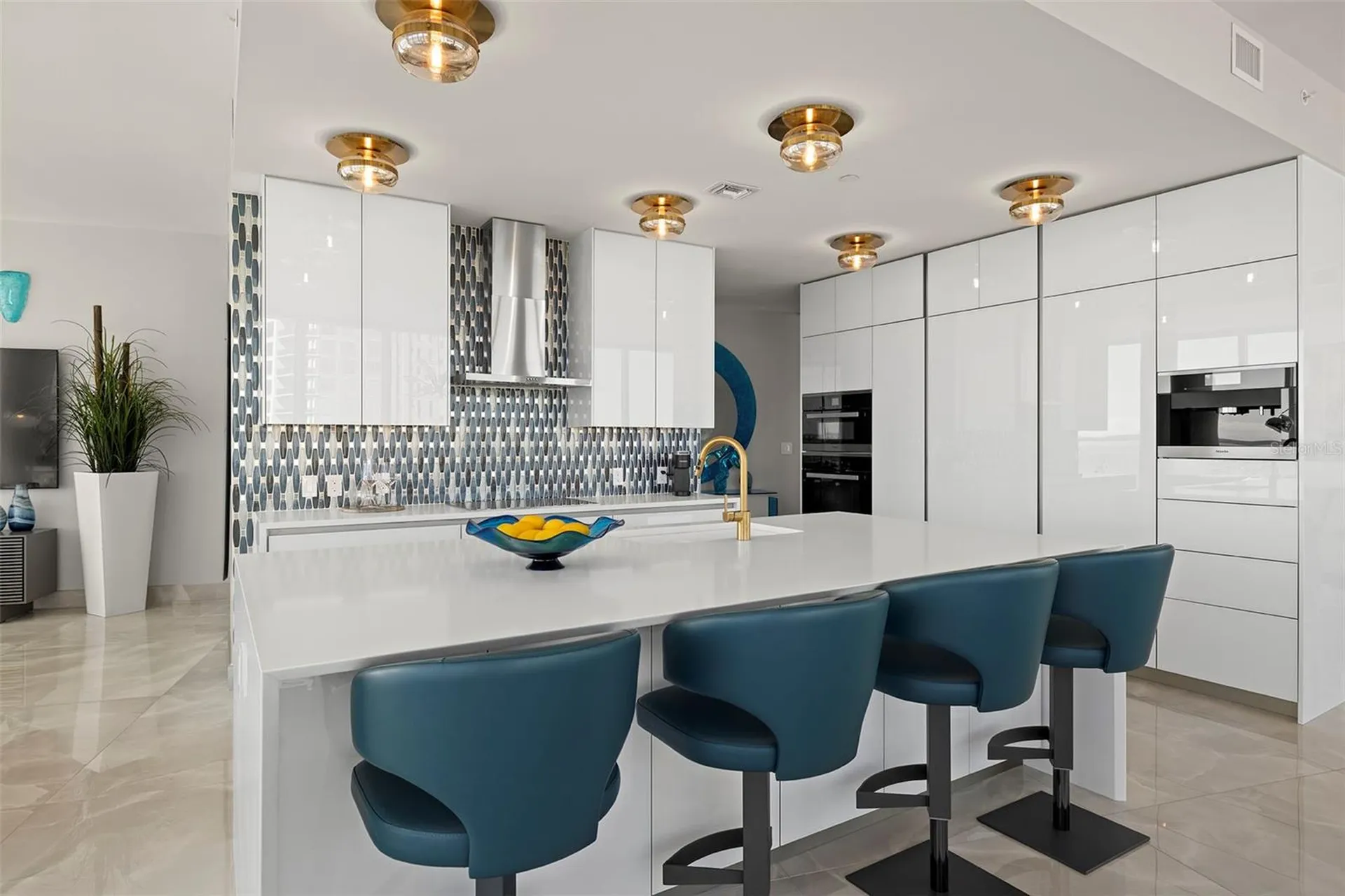2900 W Bay To Bay Boulevard Tampa FL 33629