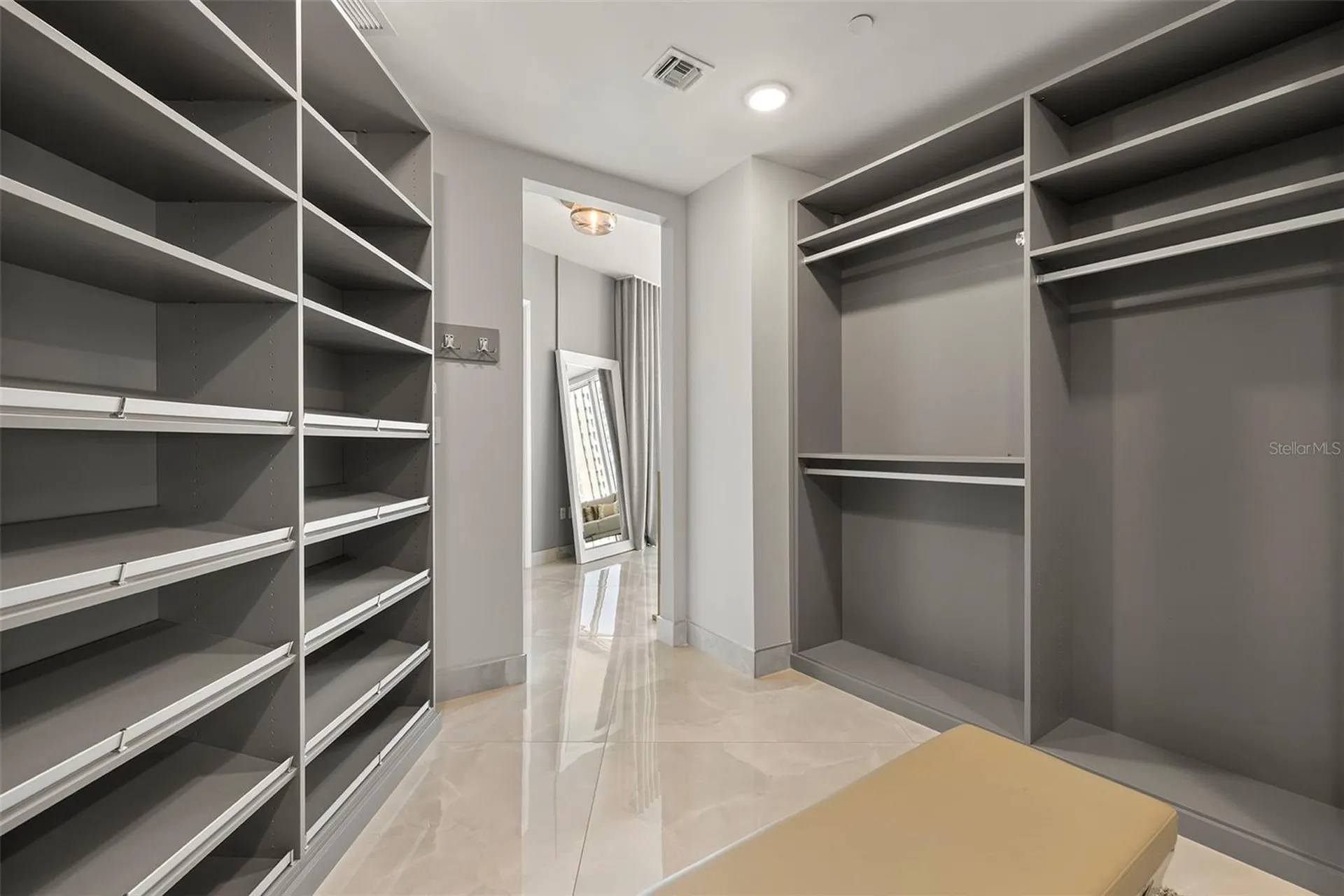 2900 W Bay To Bay Boulevard Tampa FL 33629