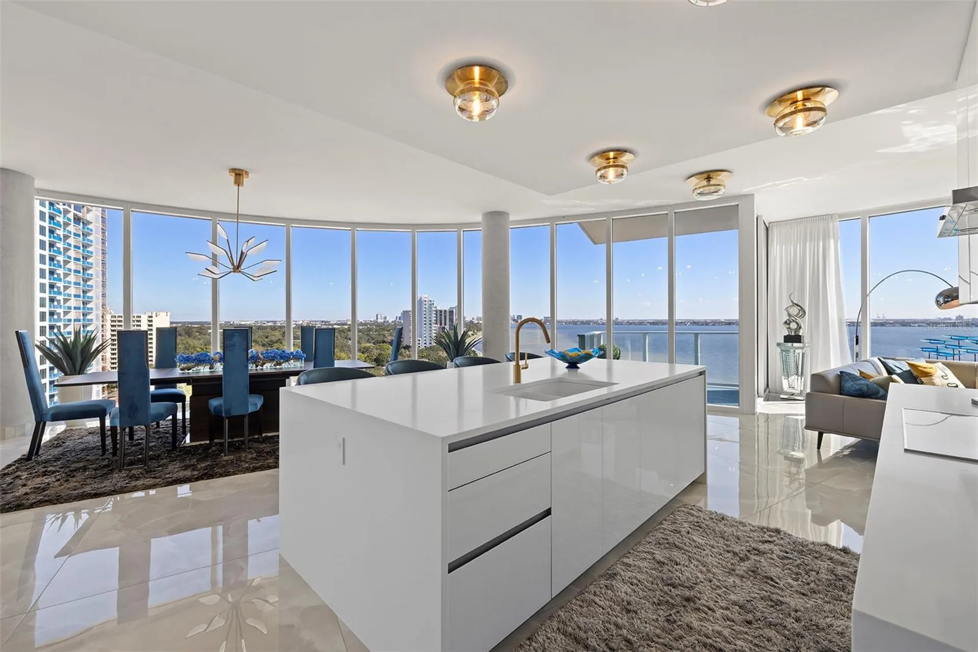 2900 W Bay To Bay Boulevard Tampa FL 33629