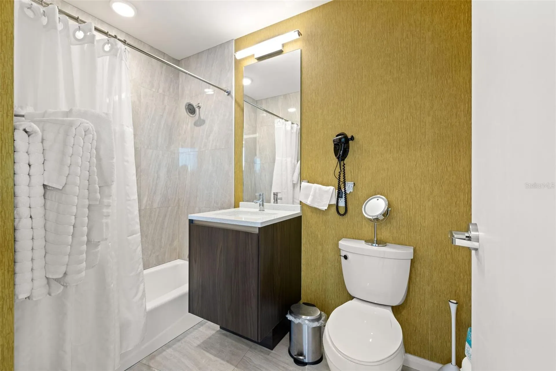 2900 W Bay To Bay Boulevard Tampa FL 33629