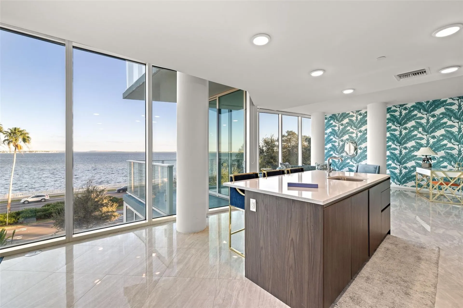 2900 W Bay To Bay Boulevard Tampa FL 33629