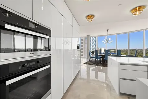 2900 W Bay To Bay Boulevard Tampa FL 33629