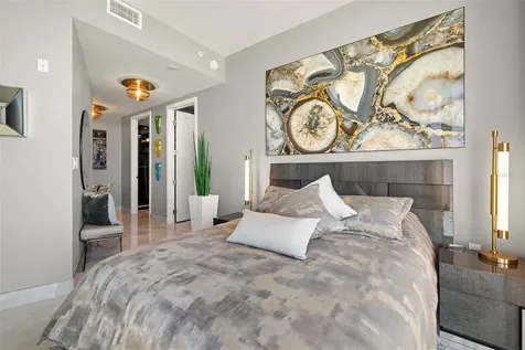 2900 W Bay To Bay Boulevard Tampa FL 33629